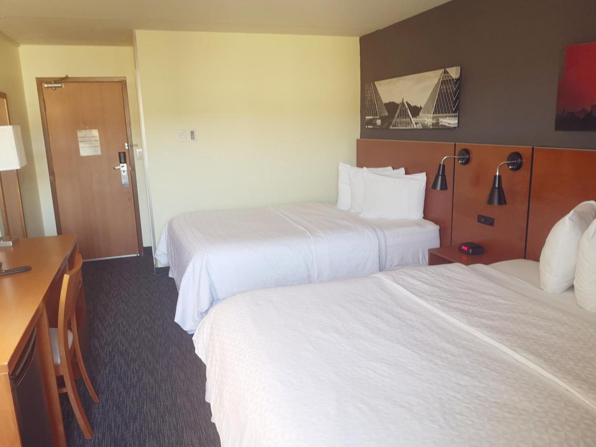 Travelodge By Wyndham Edmonton West Εξωτερικό φωτογραφία