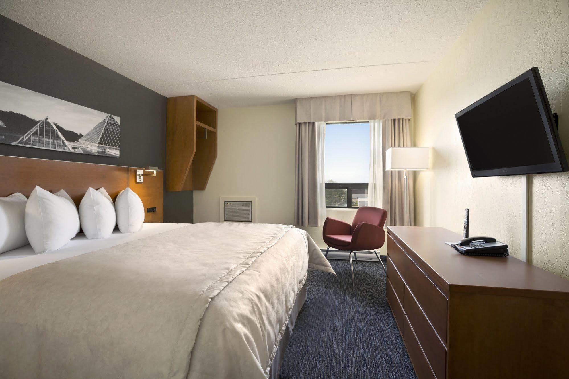 Travelodge By Wyndham Edmonton West Εξωτερικό φωτογραφία